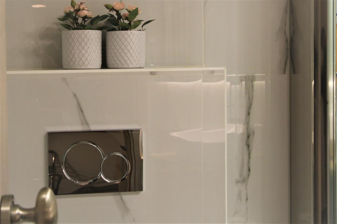 Apartment Aiolos Ermou 64 4th Floor Athens